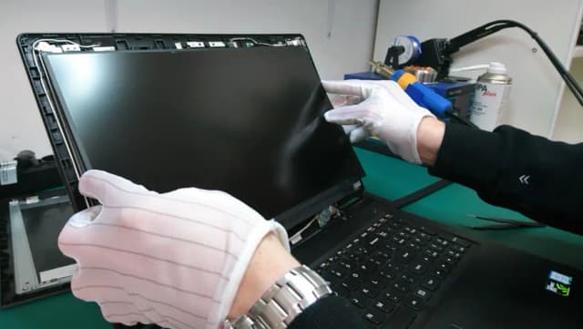 Ile kosztuje wymiana matrycy w laptopie Lenovo? Sprawdź ceny i opcje naprawy Ile kosztuje wymiana matrycy w laptopie Lenovo? Sprawdź ceny i opcje naprawy
