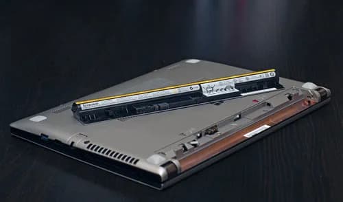 Ile lat wytrzymuje bateria w laptopie? Poznaj kluczowe czynniki! Ile lat wytrzymuje bateria w laptopie? Poznaj kluczowe czynniki!